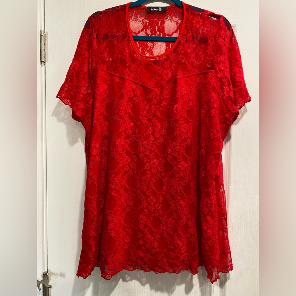 NOUVELLE 2X/3X STRETCH RED LACE TOP (G)